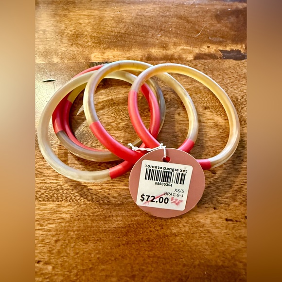 Sunshine Tienda Red and Cream Bangles - Picture 2 of 4